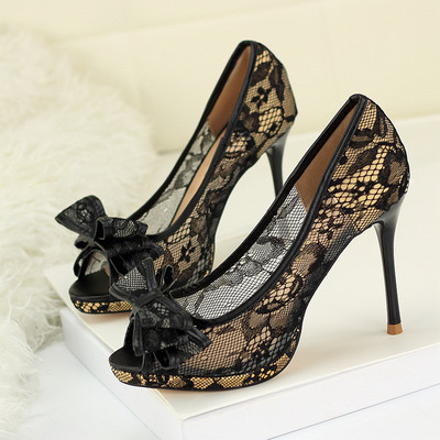 Elegantne ženske čipkaste cipele s vrpcom i petom od 9,5 cm