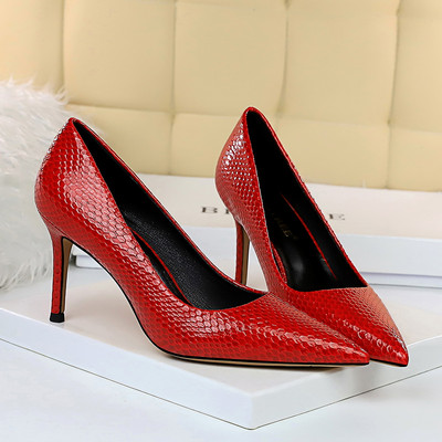 Elegantne ženske kožne cipele s petom od 8 cm