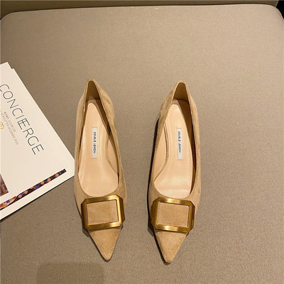 Novi model ženskih cipela sa kopčom u tri boje