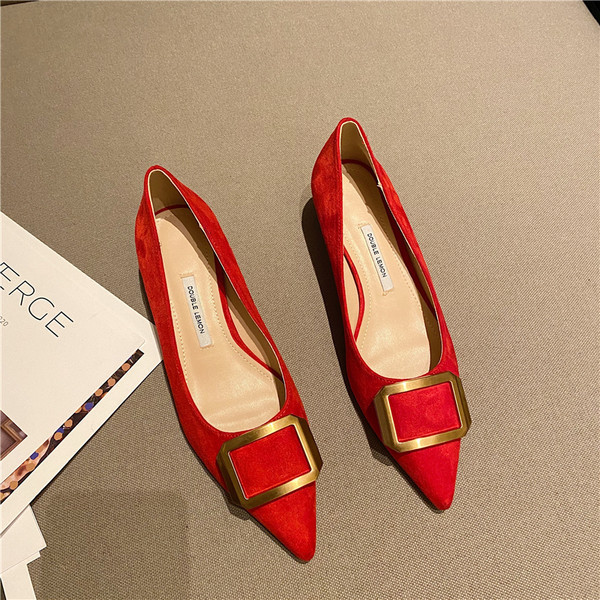 Novi model ženskih cipela sa kopčom u tri boje