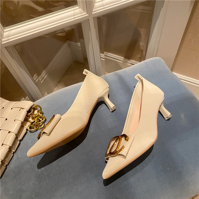 Moderne ženske cipele na visoku petu 5 cm - tri boje