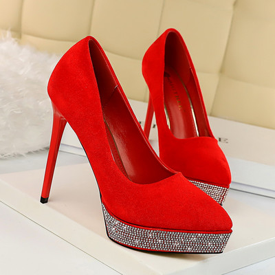 Visoke ženske cipele od eko antilopa i kamenčića