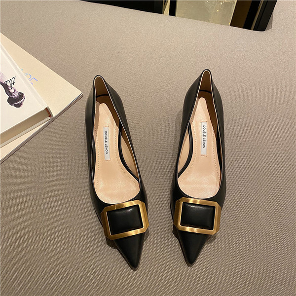 Metallist pandlaga naiste kingad - kunstnahk