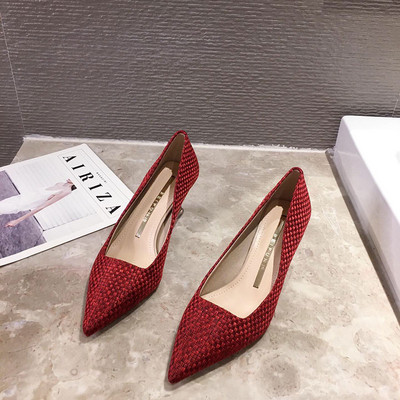 Novi model ženskih cipela na špic - na visoku petu