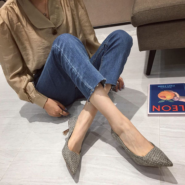 Novi model ženskih cipela na špic - na visoku petu