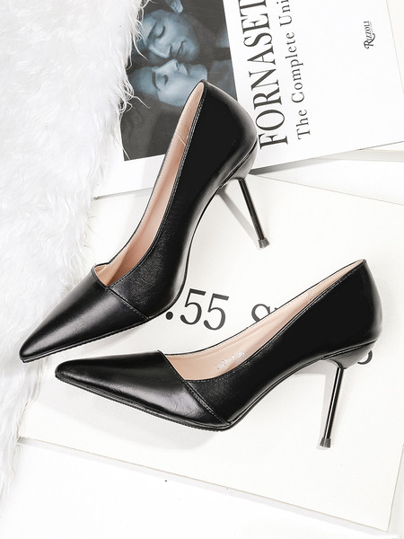 Elegantne ženske cipele od eko kože model na špic