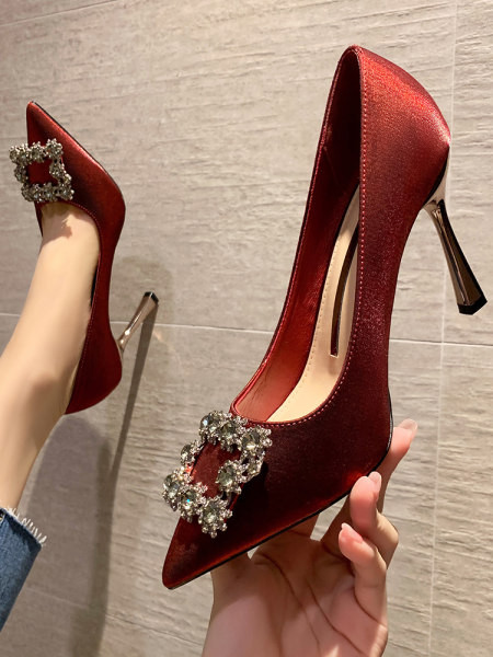 Pantofi moderni cu varf din piele intoarsa ecologica cu pietre