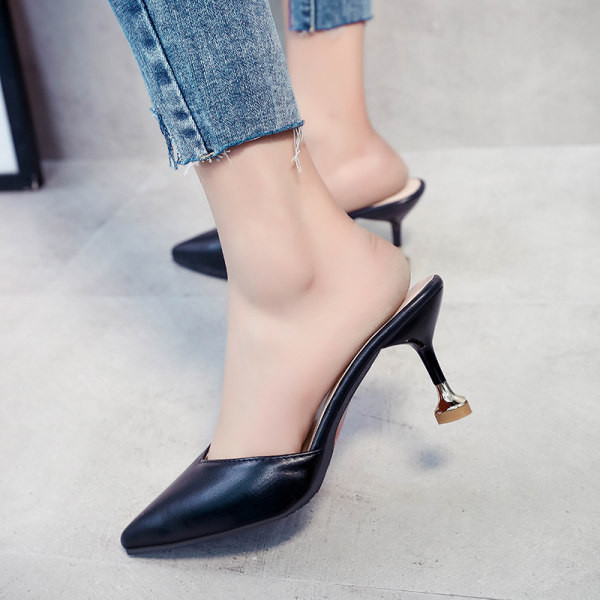 Ženske cipele od eko kože - dva modela