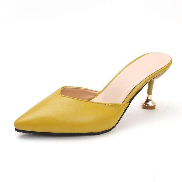 Ženske cipele od eko kože - dva modela