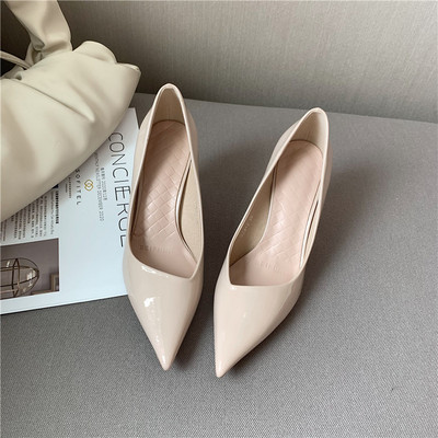 Ženske lakirane cipele na petu 7 cm u tri boje