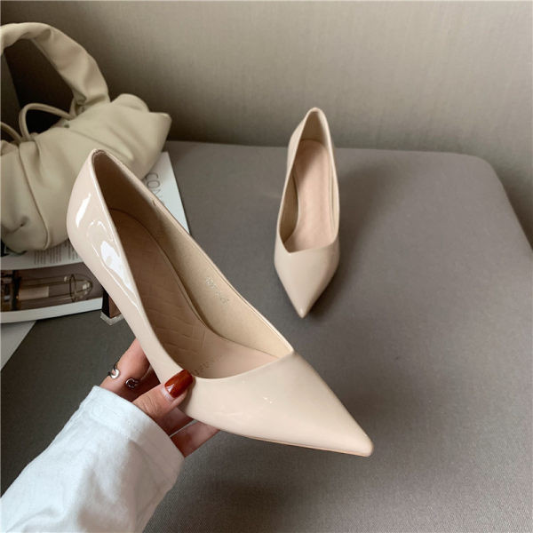 Ženske lakirane cipele na petu 7 cm u tri boje