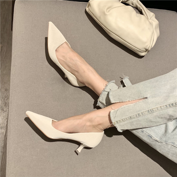 Ženske cipele s petom od 5 cm od umjetne kože