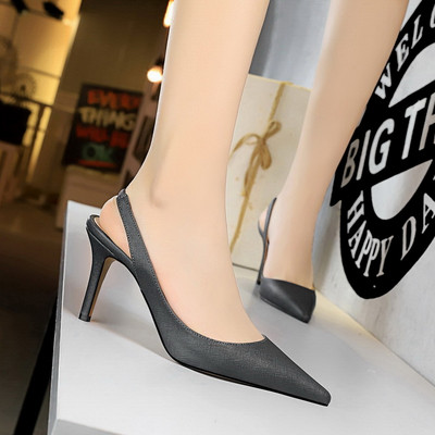 Ženske casual sandale na srednju petu od eko kože