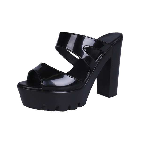 Ženske papuče sa debelom petom u crnoj i crvenoj boji