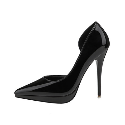 Ženske lakirane cipele s izrezima s petom i platformom