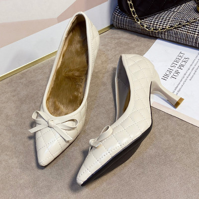 Moderne ženske cipele s trakom i petom 6 cm