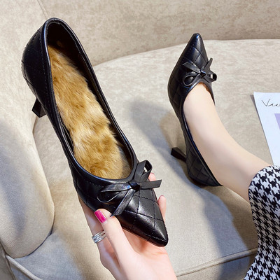 Moderne ženske cipele s trakom i petom 6 cm