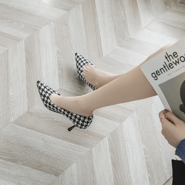 Karirane ženske cipele s toplom postavom i tankom petom