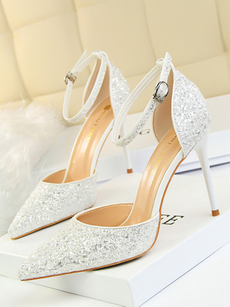 Elegantne ženske sandale sa sjajnim česticama