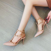 Elegantne ženske cipele s metalnim elementom i petom od 9,5 cm