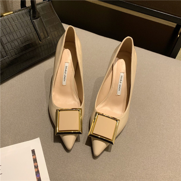 Novi model ženskih cipela od eko kože sa petom visine 8 cm