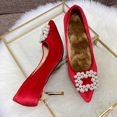 Ženske moderne cipele s kopčom i visokom petom u crvenoj boji
