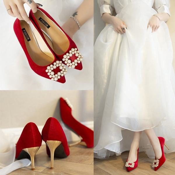 Ženske moderne cipele s kopčom i visokom petom u crvenoj boji