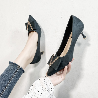 Ženske casual cipele na špic model od eko brušene kože