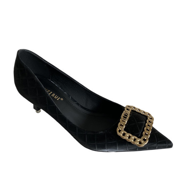 Moderne ženske cipele od umjetne kože sa metalnim elementom