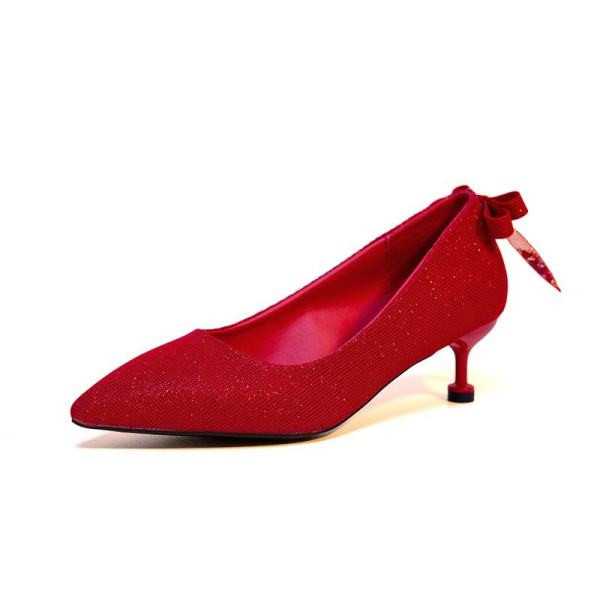 Elegantne ženske cipele sa sjajnim efektom i trakom u tri boje