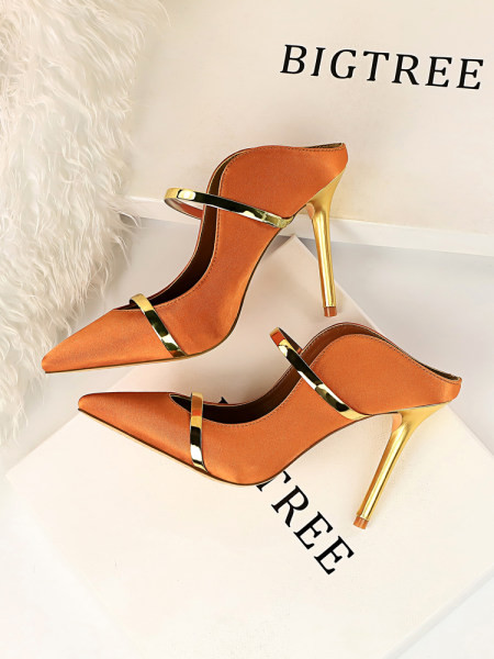 Ženske sandale na visoku petu sa zlatnim remenčićima