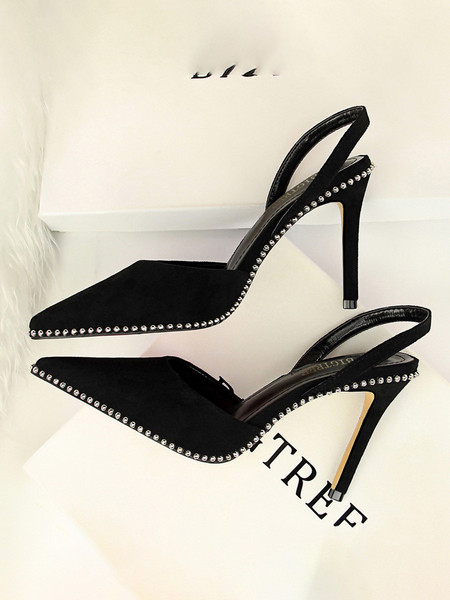 Ženske sandale od umjetne kože sa metalnim cekerima