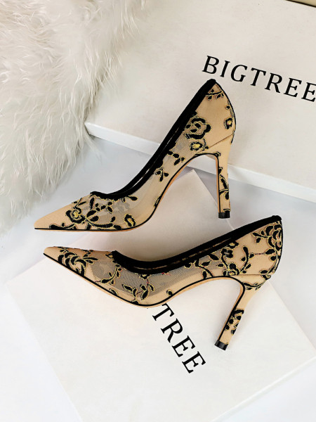 Ženske tekstilne cipele sa vezom