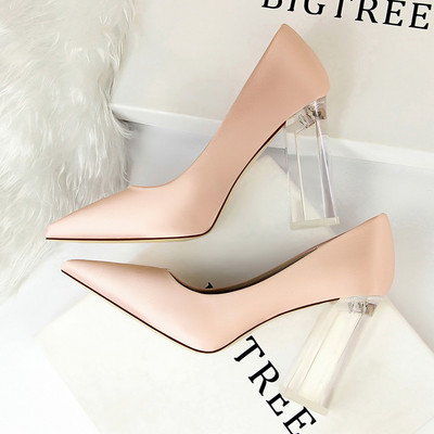 Model nou de pantofi de dama cu toc transparent in mai multe culori