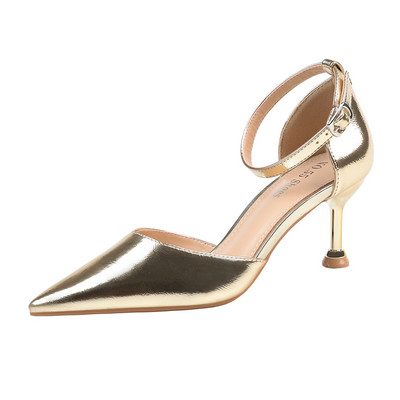 Moderne ženske cipele na špic s visokom petom i kopčom