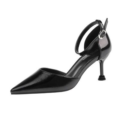 Moderne ženske cipele na špic s visokom petom i kopčom