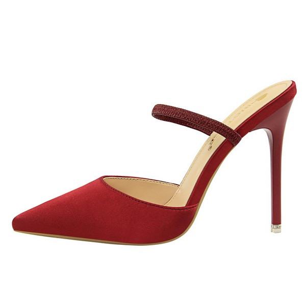 Elegantne satenske papuče na visoku petu