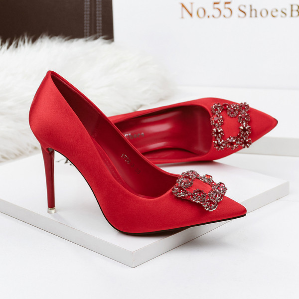 Elegantne satenske cipele s kamenčićima