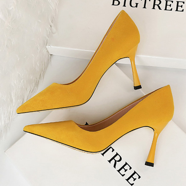 Moderne ženske cipele na visoku petu - eko antilop