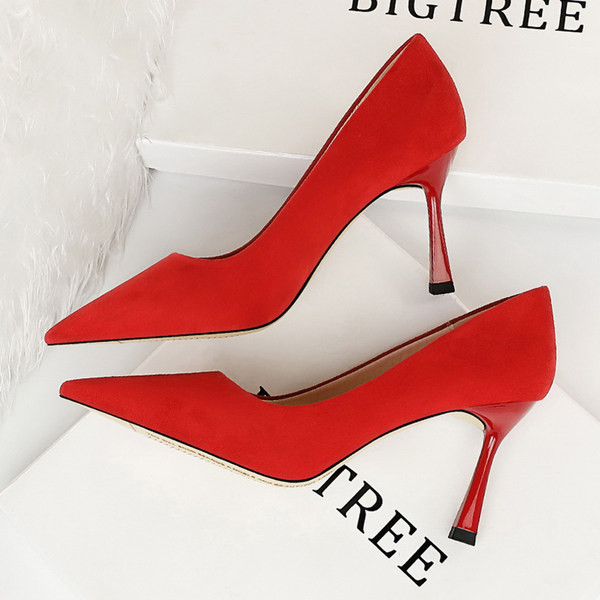 Moderne ženske cipele na visoku petu - eko antilop