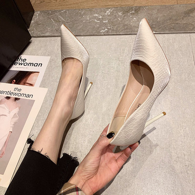 Elegantne ženske cipele s tankom petom od 10 cm