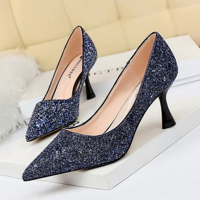 Elegantne ženske cipele sa sjajnim efektom - model na špic u više boja