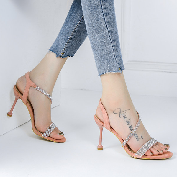 Elegantne ženske sandale s kamenčićima i visokom petom
