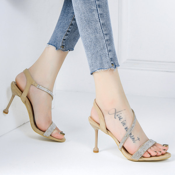 Elegantne ženske sandale s kamenčićima i visokom petom