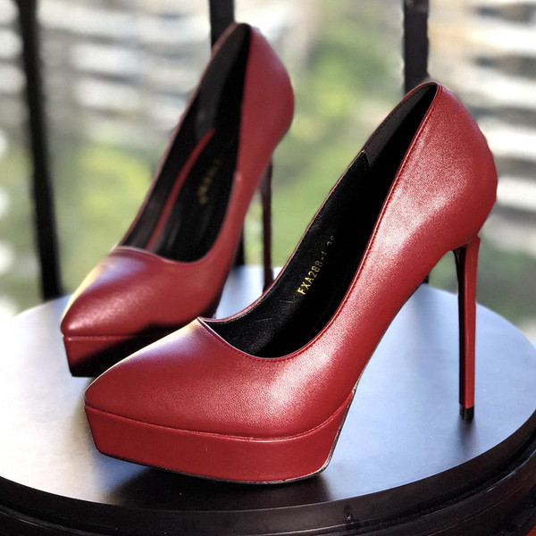 Ženske cipele s platformom i tankom petom od 12 cm