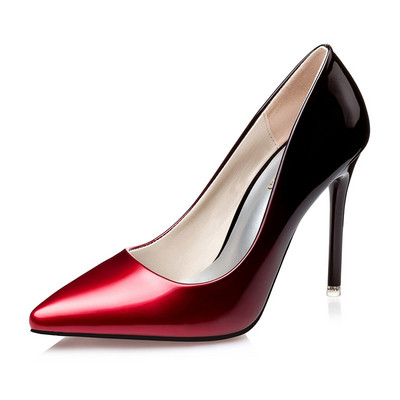 Model ascutit de pantofi de dama in culoare irizata