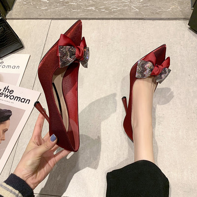 Moderne ženske cipele s trakom i petom od 9 cm