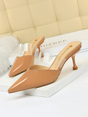 Ženske papuče od eko kože i silikona