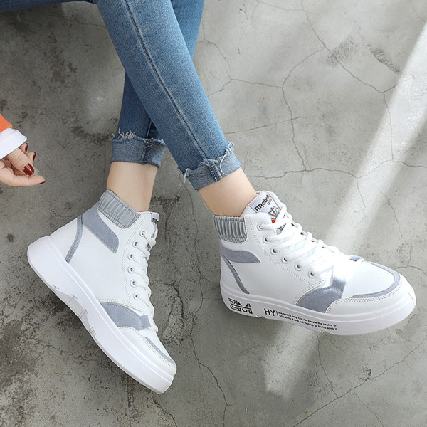 Novi model ženskih visokih tenisica sa vezicama i ravnim đonom