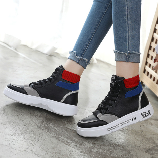 Novi model ženskih visokih tenisica sa vezicama i ravnim đonom